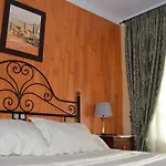 Plaza De Toros Hotel