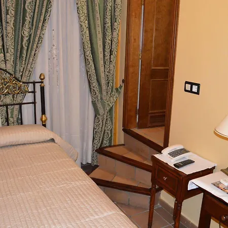 Plaza De Toros Hotel 3*