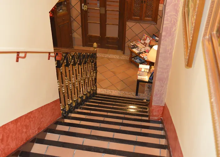 Hotel Plaza De Toros 3*